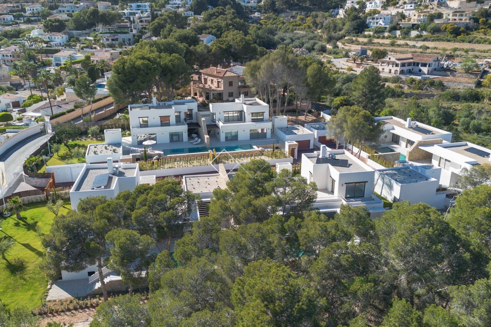 3 bedroom Villa for sale in Moraira with pool garage - € 1,690,000 (Ref: 8074041)