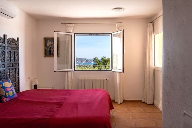 5 slaapkamer Villa te koop in Moraira, Teulada-Moraira met zwembad - € 1.850.000 (Ref: 8521023)