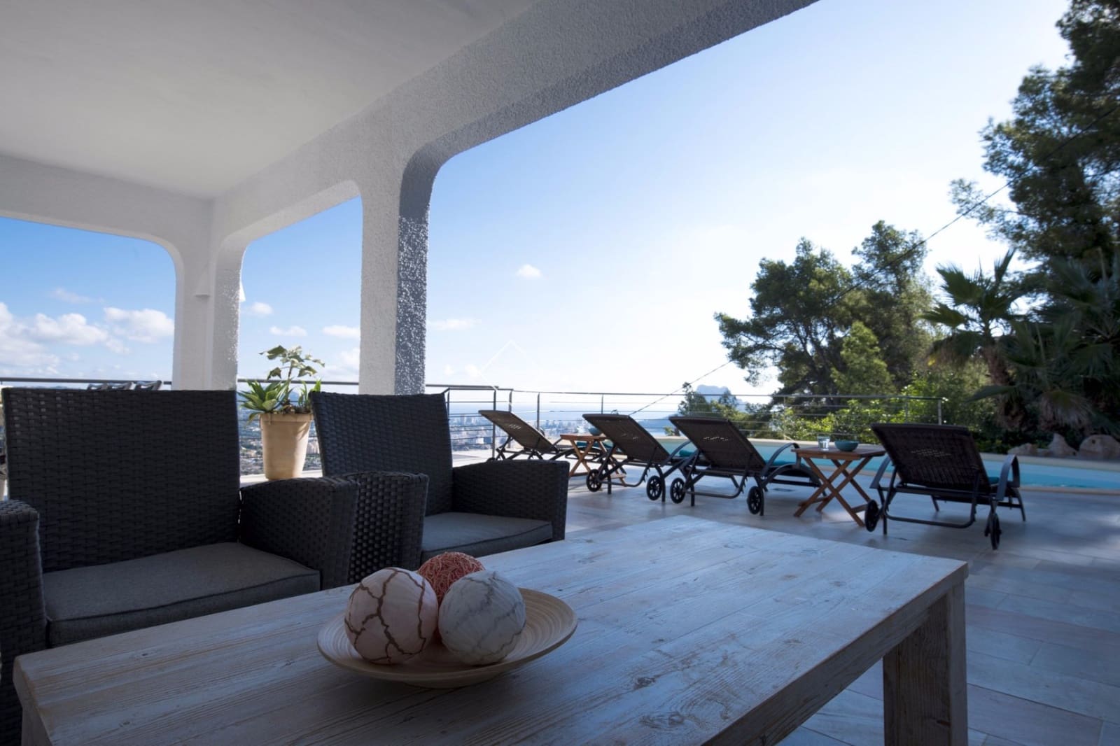 4 bedroom Villa for sale in Calpe / Calp with pool - € 950,000 (Ref: 8688498)