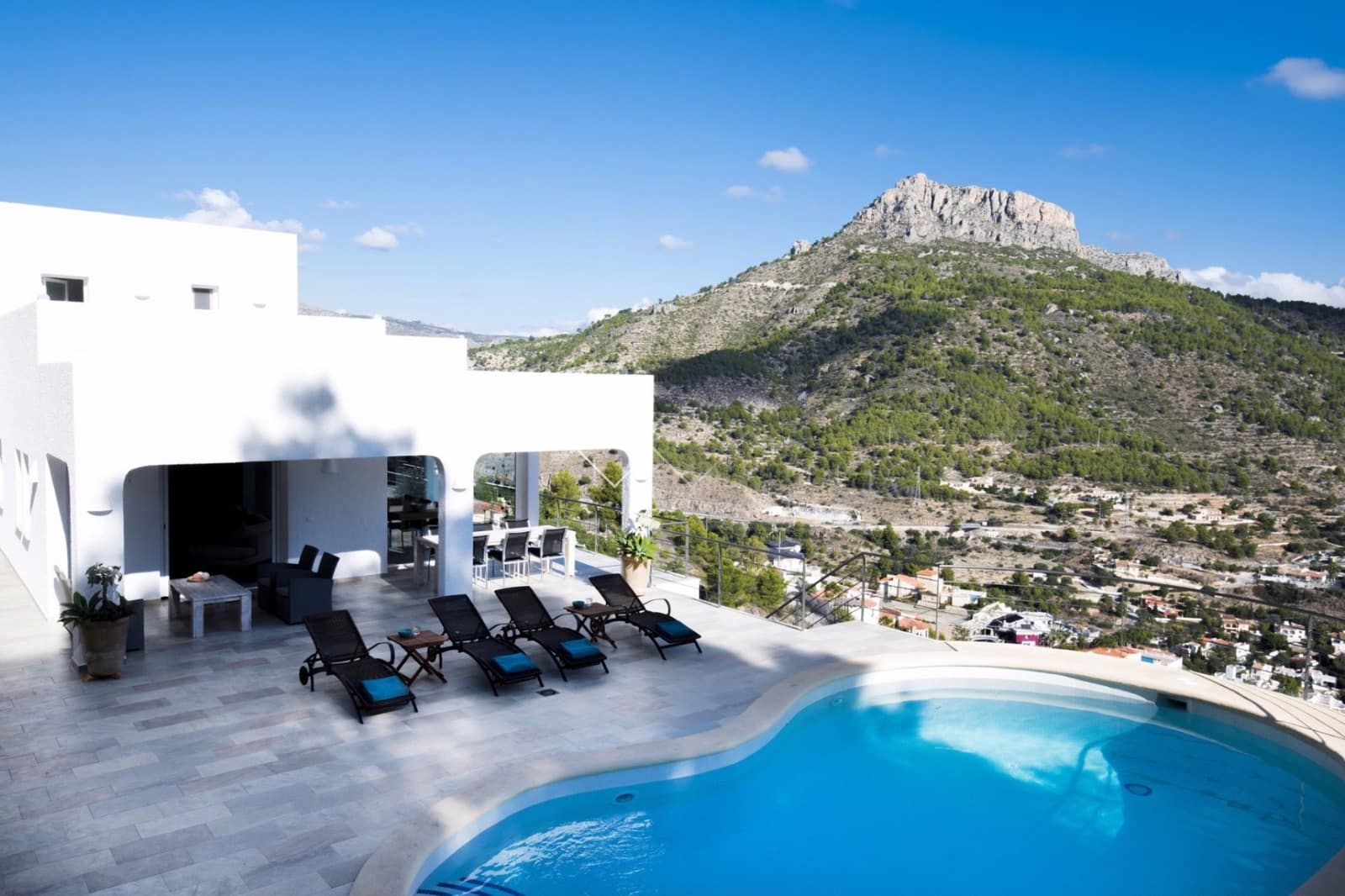 4 bedroom Villa for sale in Calpe / Calp with pool - € 950,000 (Ref: 8688498)