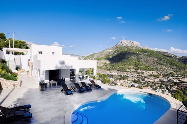 4 makuuhuone Huvila myytävänä paikassa Maryvilla, Calpe / Calp mukana uima-altaan - 950 000 € (Ref: 8688498)