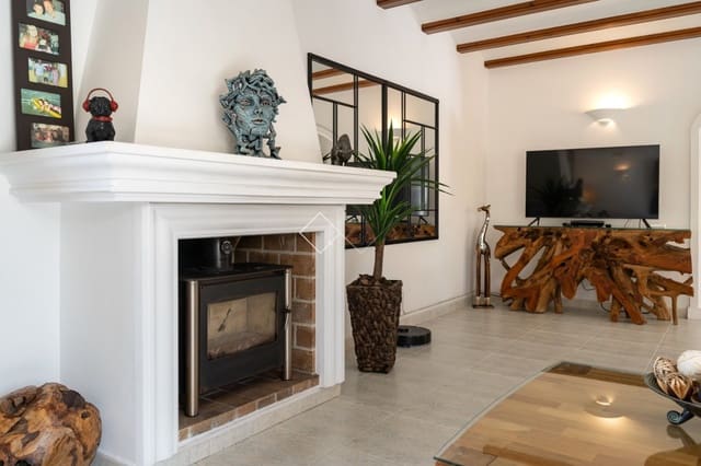 3 slaapkamer Villa te koop in Moraira, Teulada-Moraira met zwembad garage - € 1.100.000 (Ref: 8725126)