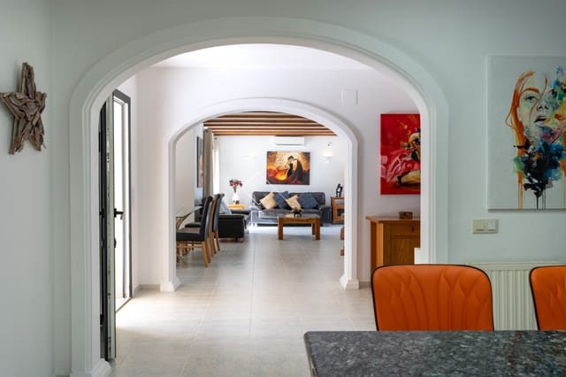 3 slaapkamer Villa te koop in Moraira, Teulada-Moraira met zwembad garage - € 1.100.000 (Ref: 8725126)