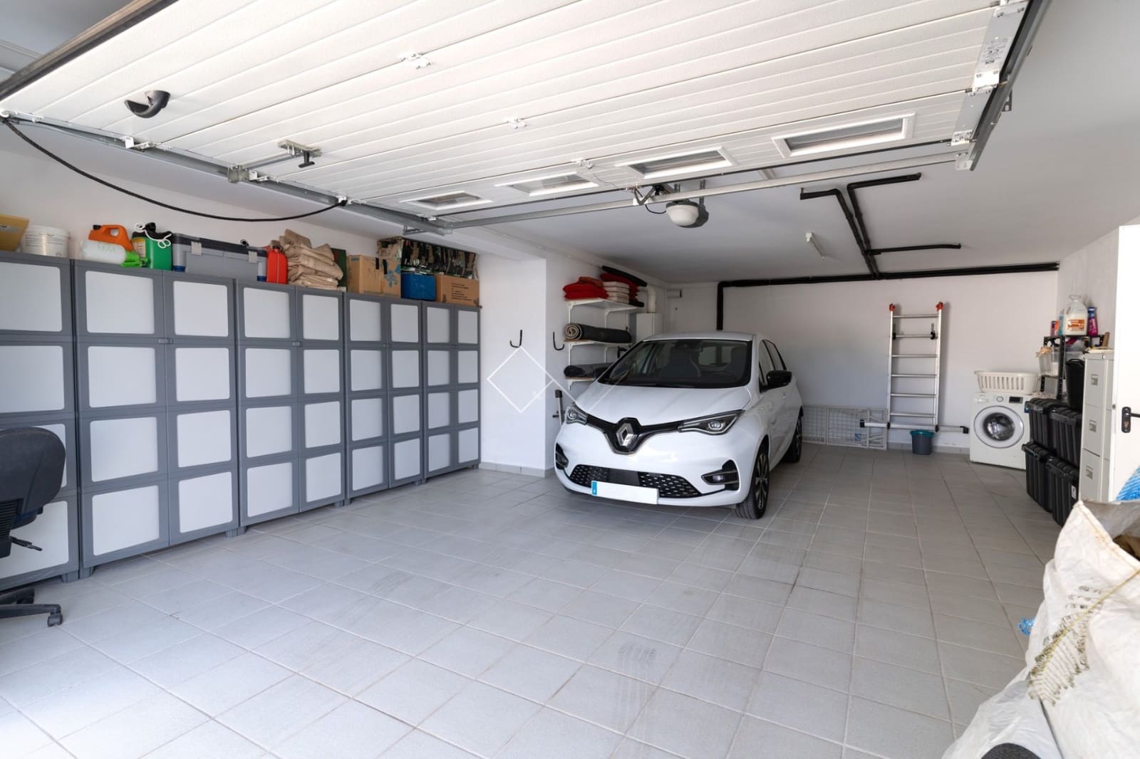 3 slaapkamer Villa te koop in Moraira met zwembad garage - € 1.100.000 (Ref: 8725126)