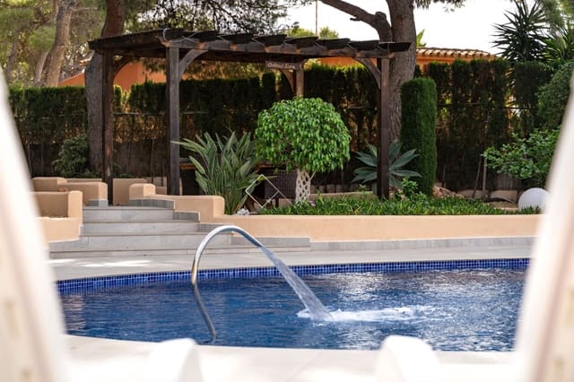 3 makuuhuone Huvila myytävänä paikassa Moraira, Teulada-Moraira mukana uima-altaan 
autotalli - 1 100 000 € (Ref: 8725126)