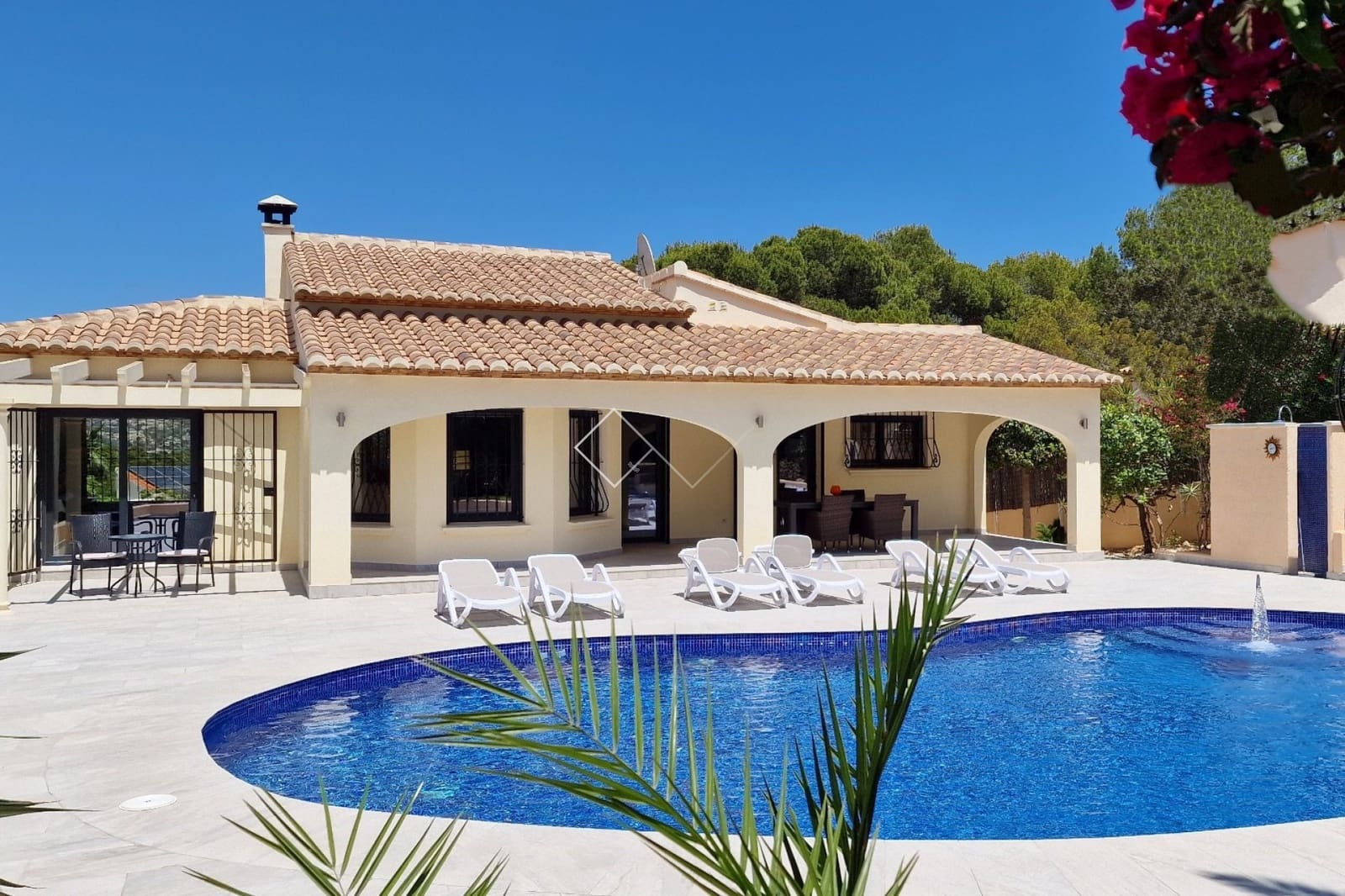 3 slaapkamer Villa te koop in Moraira met zwembad garage - € 1.100.000 (Ref: 8725126)