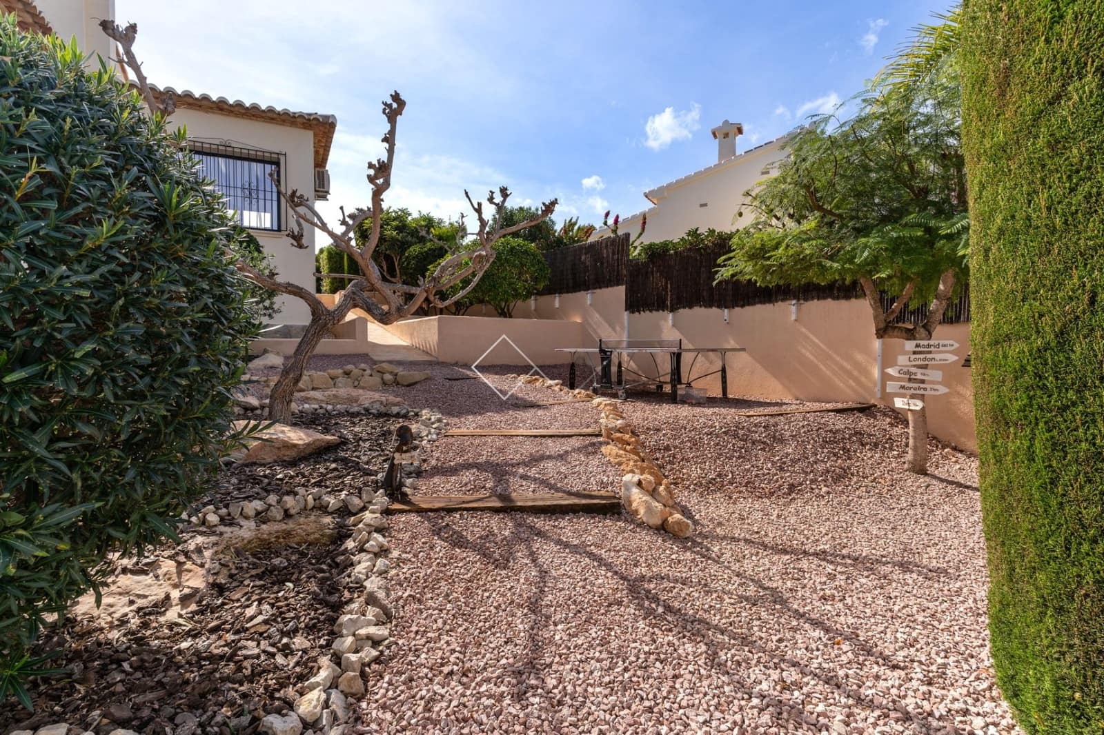 3 slaapkamer Villa te koop in Moraira met zwembad garage - € 1.100.000 (Ref: 8725126)