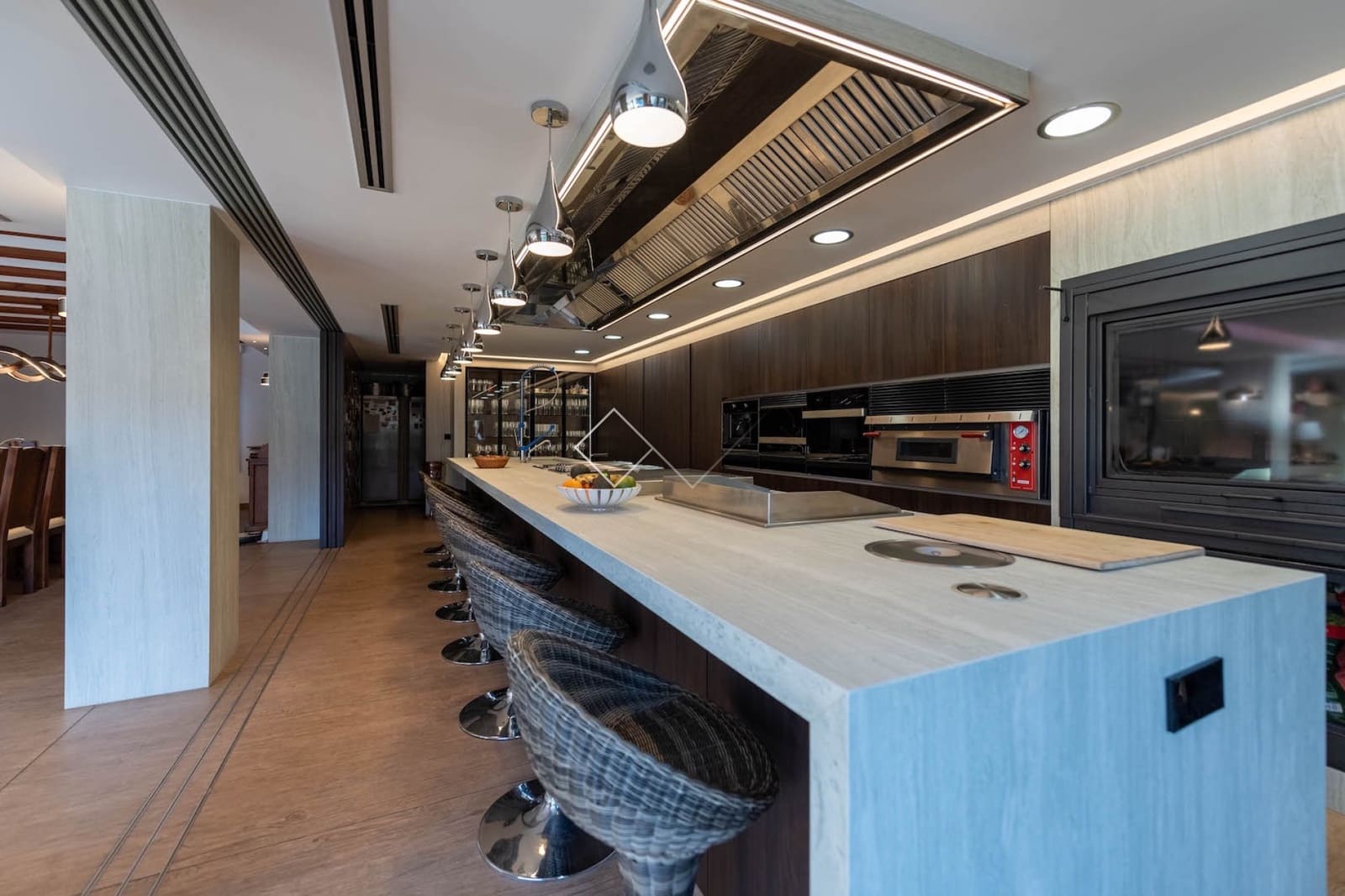 4 soveværelse Villa til salg i Calpe / Calp med swimmingpool garage - € 2.520.000 (Ref: 8758776)