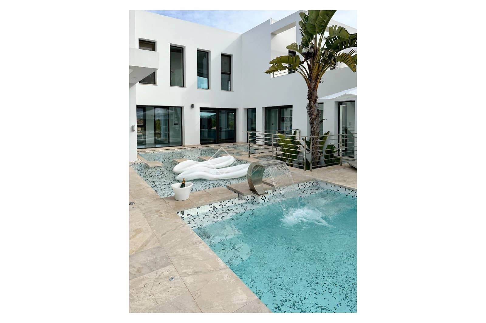 5 makuuhuone Huvila myytävänä paikassa Javea / Xabia mukana uima-altaan - 2 350 000 € (Ref: 8861866)