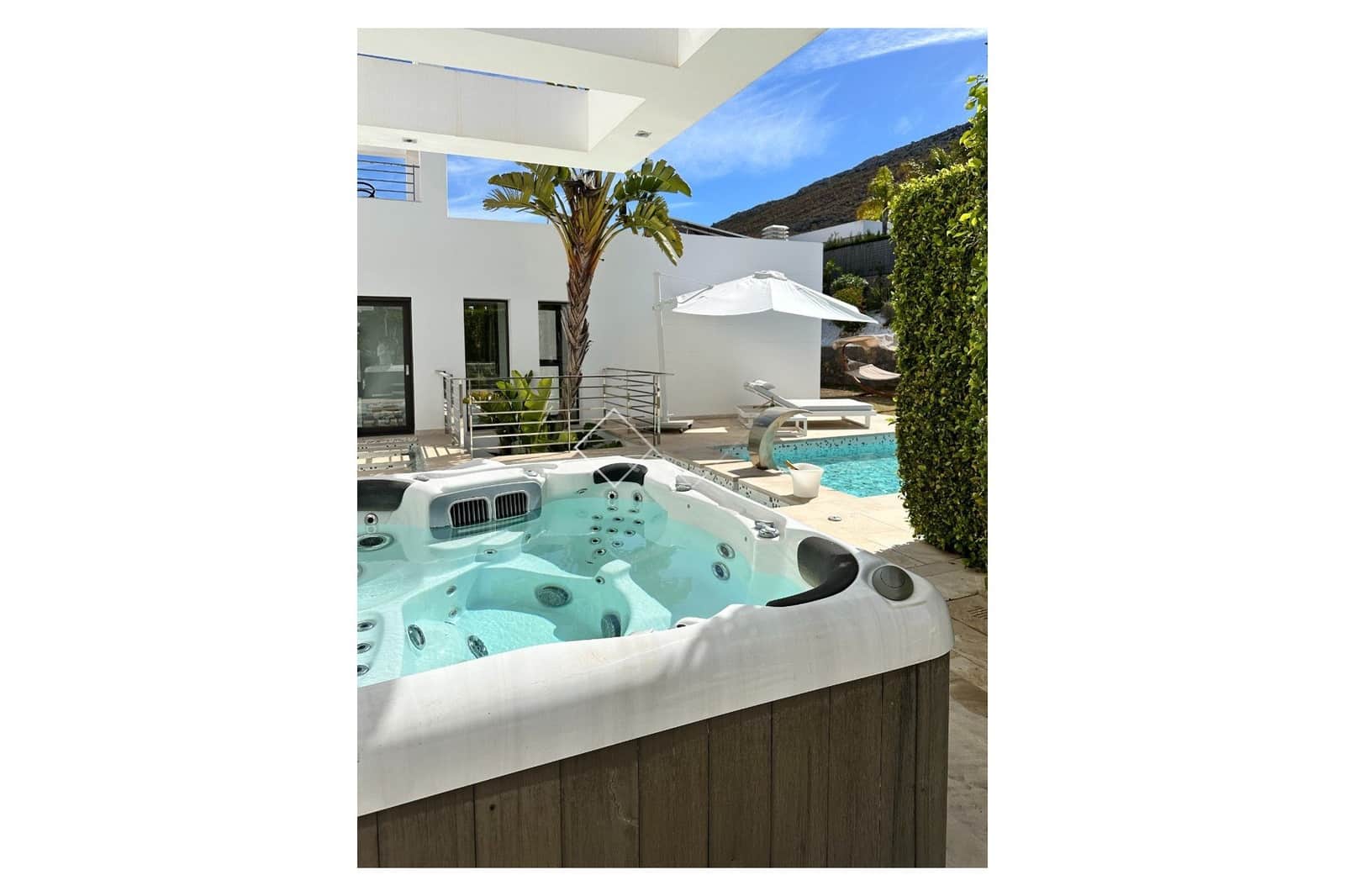 5 makuuhuone Huvila myytävänä paikassa Javea / Xabia mukana uima-altaan - 2 350 000 € (Ref: 8861866)