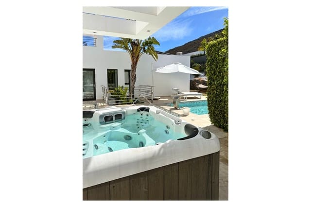 5 makuuhuone Huvila myytävänä paikassa Javea / Xàbia mukana uima-altaan - 2 350 000 € (Ref: 8861866)