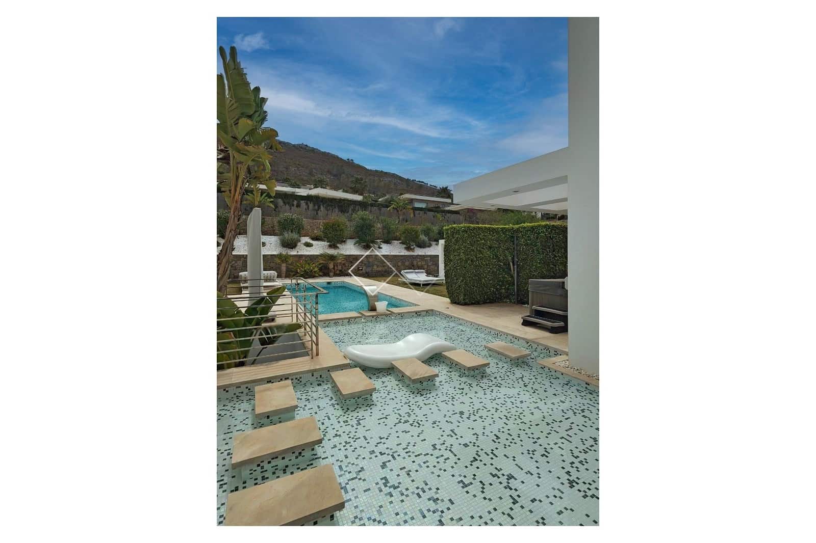 5 makuuhuone Huvila myytävänä paikassa Javea / Xabia mukana uima-altaan - 2 350 000 € (Ref: 8861866)