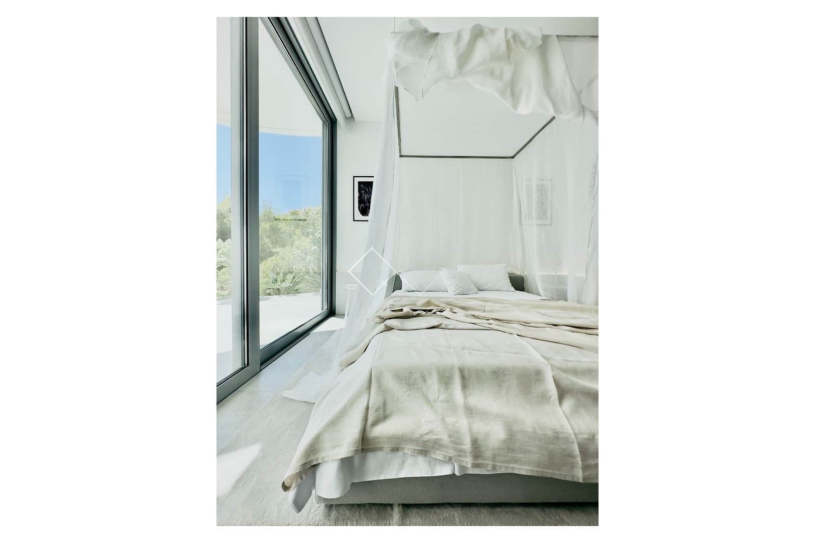 4 bedroom Villa for sale in Altea with pool - € 3,700,000 (Ref: 8862161)