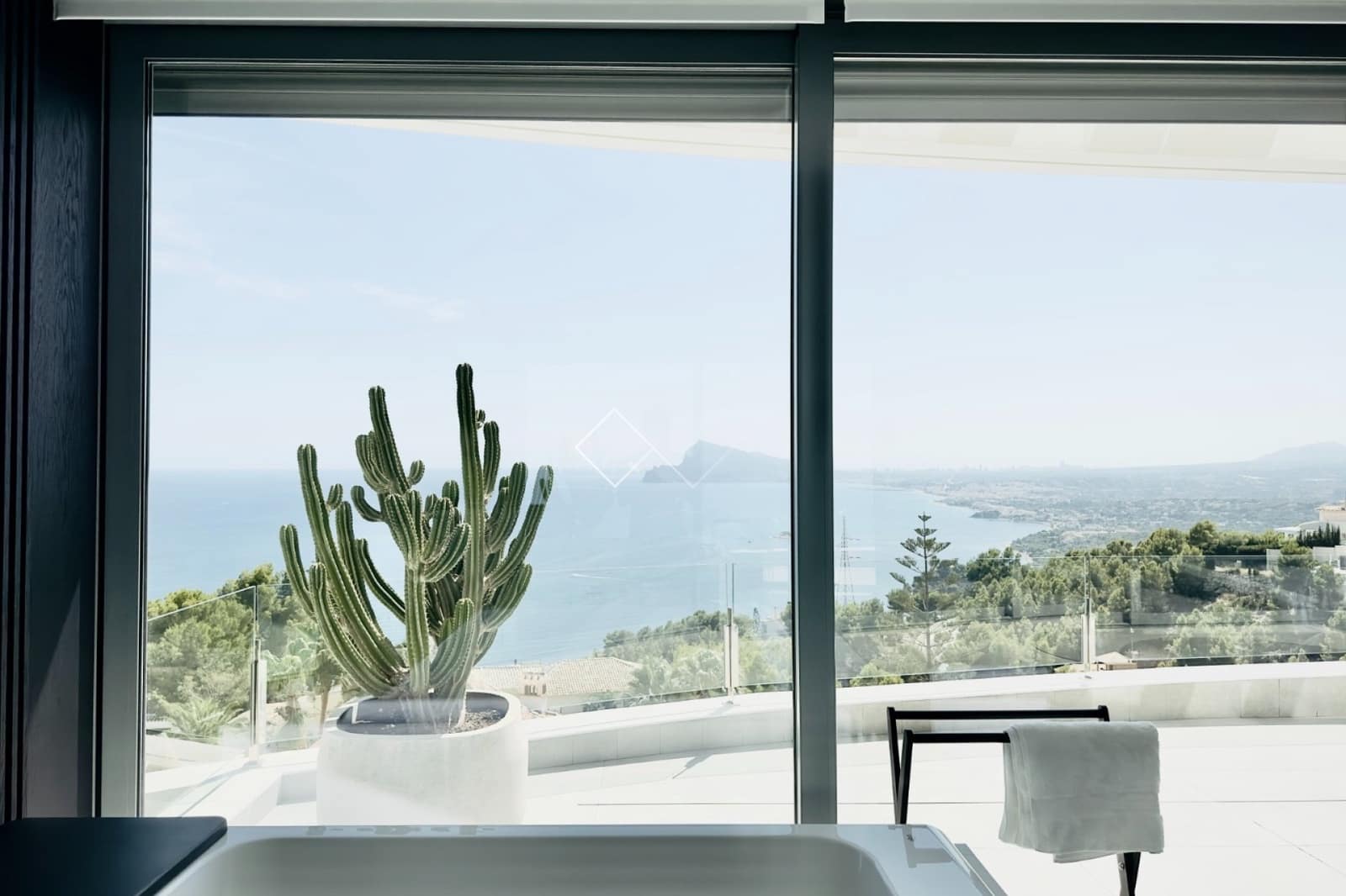 4 bedroom Villa for sale in Altea with pool - € 3,700,000 (Ref: 8862161)