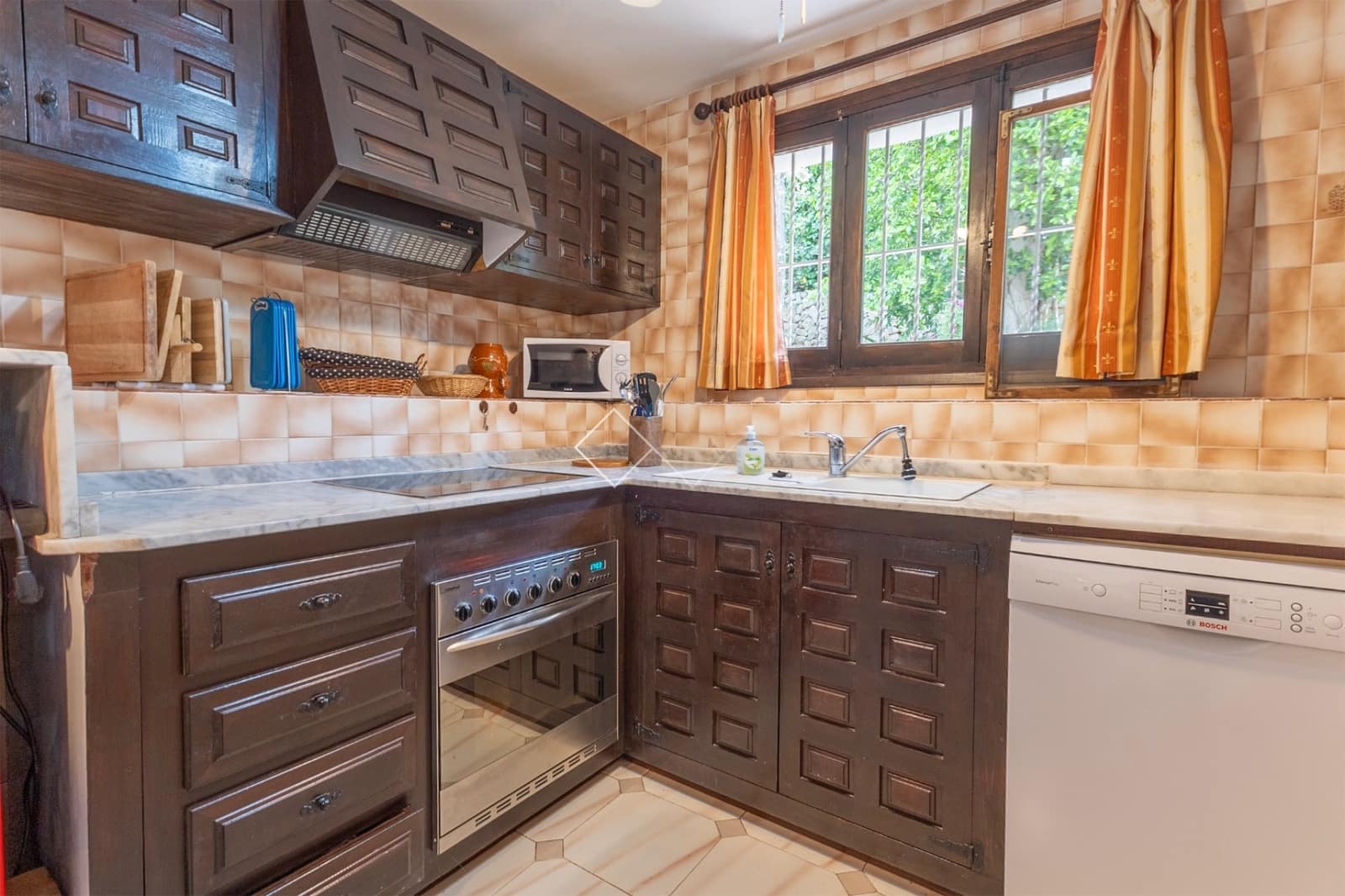 Chalet de 5 habitaciones en Moraira en venta con piscina garaje - 799.000 € (Ref: 8967461)