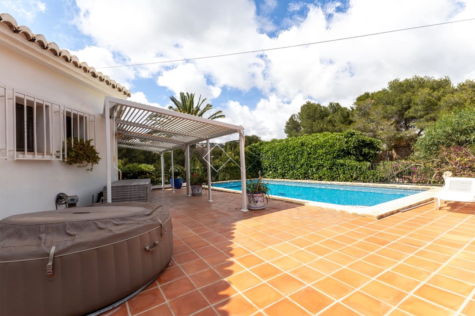 Chalet de 5 habitaciones en Moraira en venta con piscina garaje - 799.000 € (Ref: 8967461)