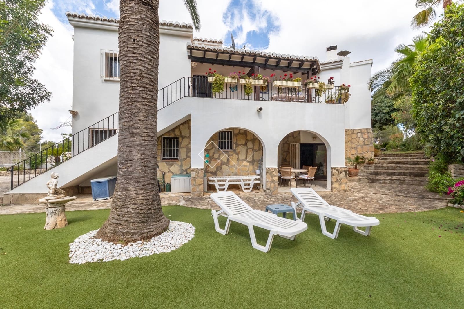 Chalet de 5 habitaciones en Moraira en venta con piscina garaje - 799.000 € (Ref: 8967461)