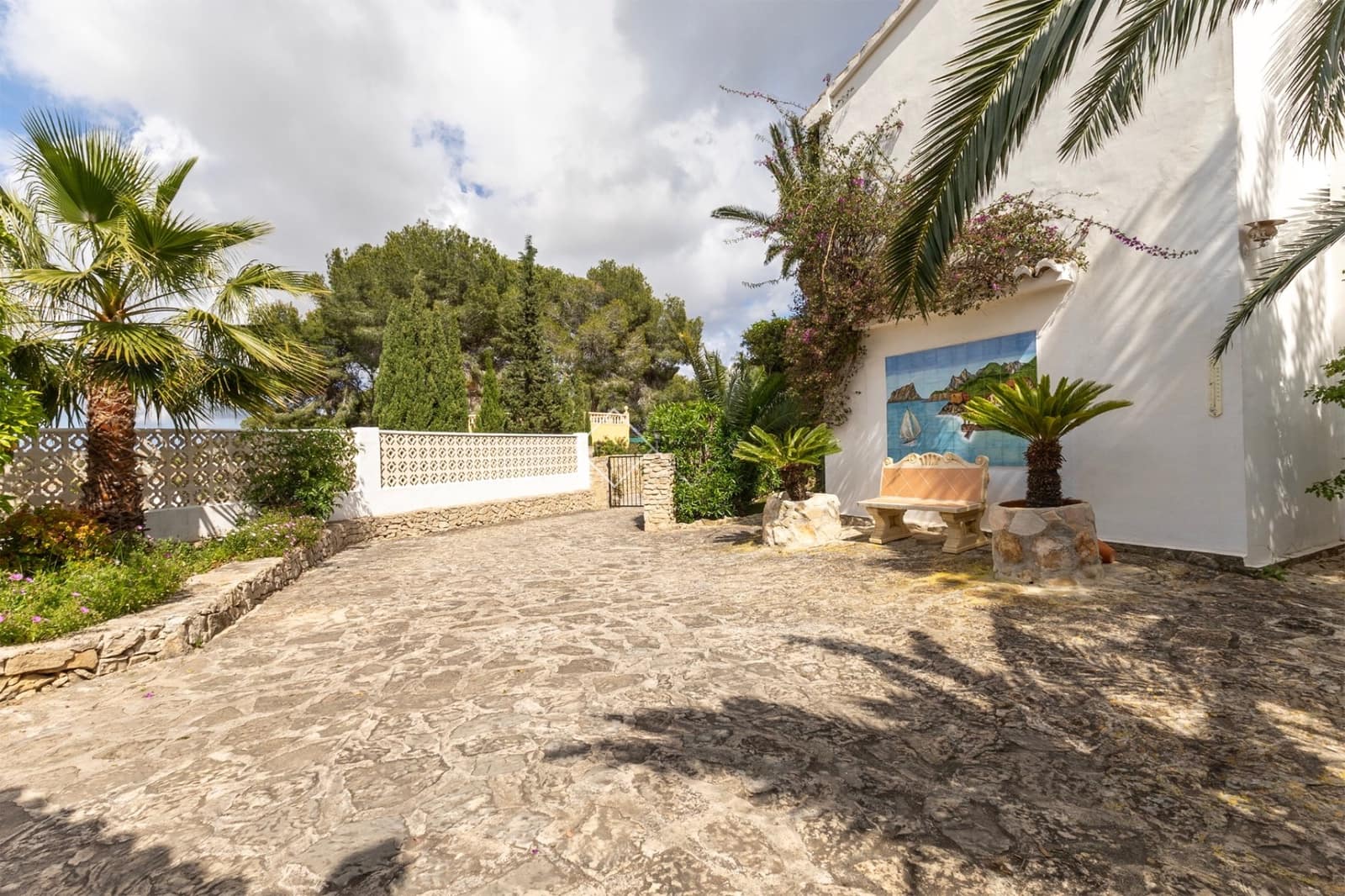 Chalet de 5 habitaciones en Moraira en venta con piscina garaje - 799.000 € (Ref: 8967461)