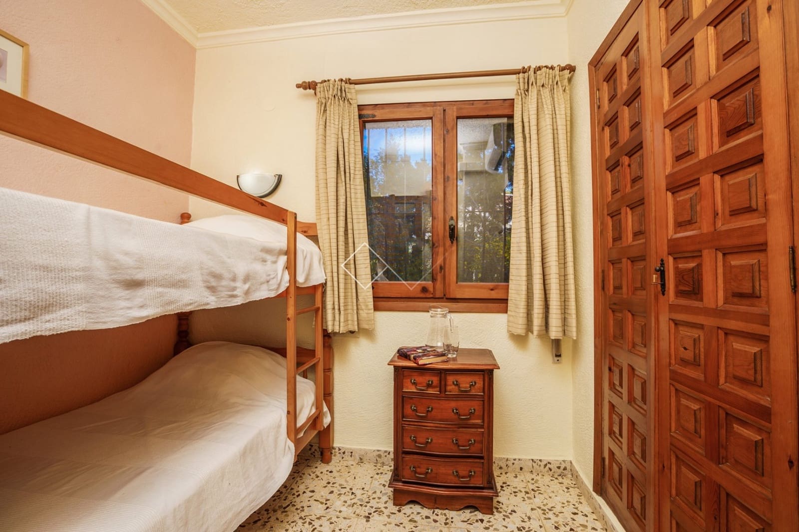 3 soveværelse Villa til salg i Ambolo med swimmingpool garage - € 1.045.000 (Ref: 9099872)