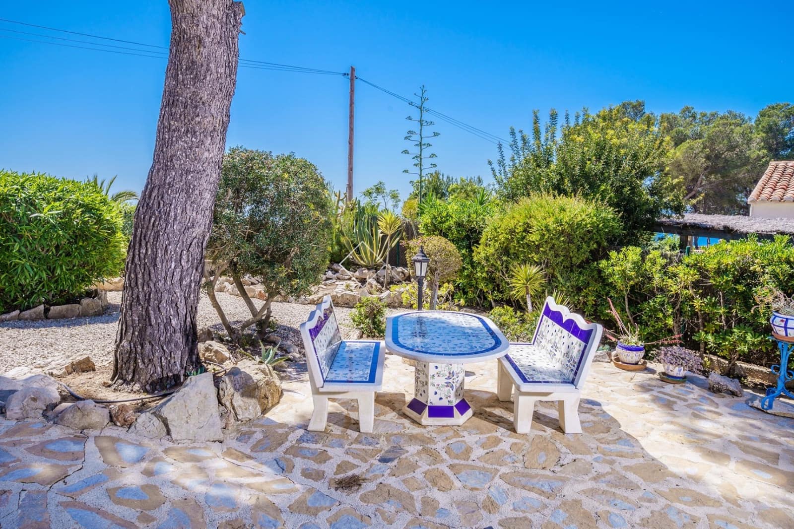 3 soveværelse Villa til salg i Ambolo med swimmingpool garage - € 1.045.000 (Ref: 9099872)