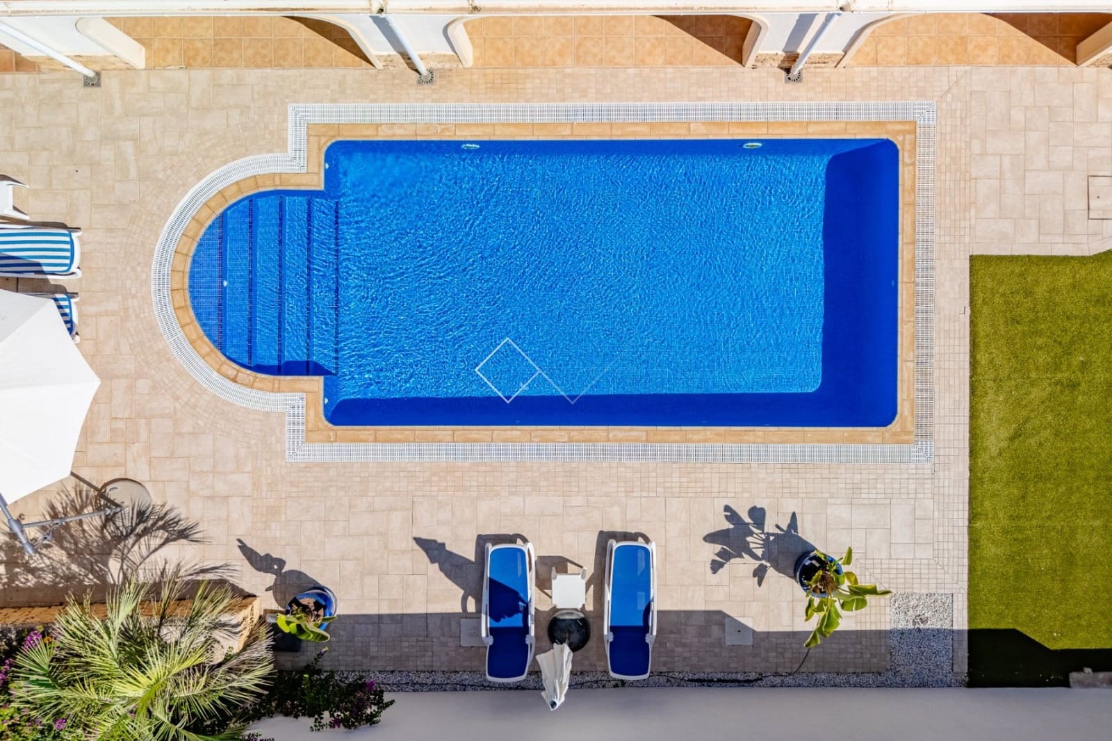 3 Zimmer Villa zu verkaufen in Moraira mit Pool Garage - 1.495.000 € (Ref: 9221355)