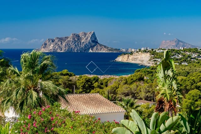 Chalet de 3 habitaciones en Moraira, Teulada-Moraira en venta con piscina garaje - 1.300.000 € (Ref: 9221355)