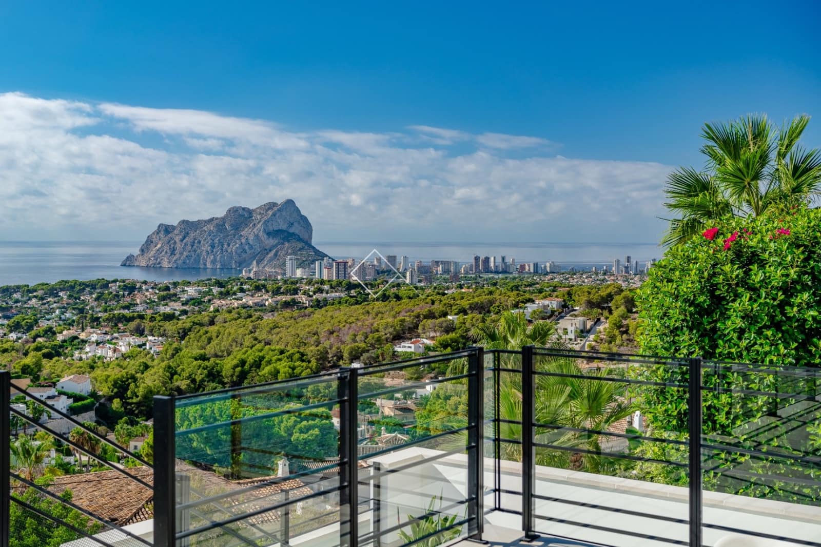 3 soverom Villa til salgs i Pedramala med svømmebasseng garasje - € 2 600 000 (Ref: 9241152)