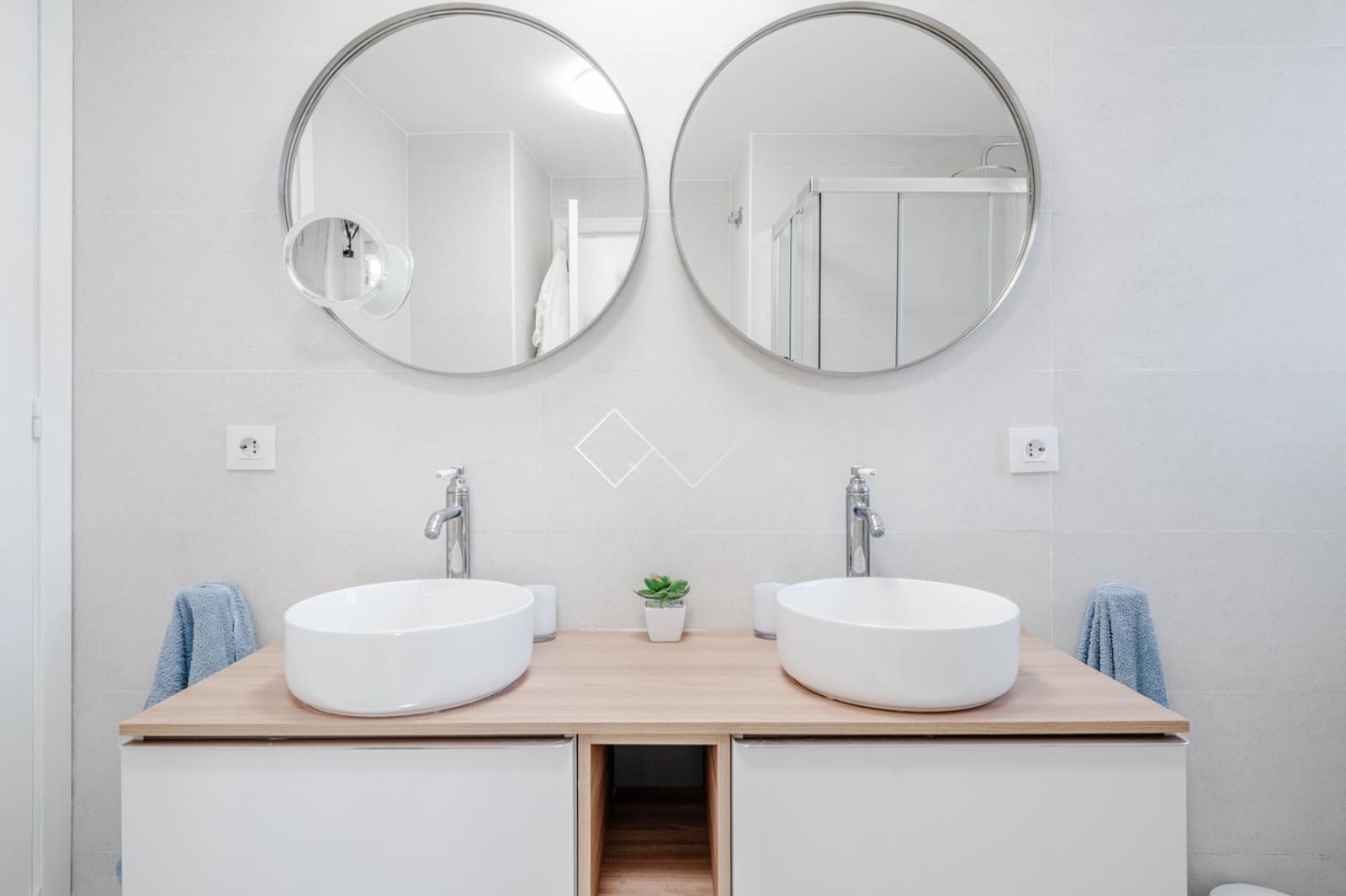 4 soveværelse Lejlighed til salg i Arenal med swimmingpool garage - € 680.000 (Ref: 9282723)