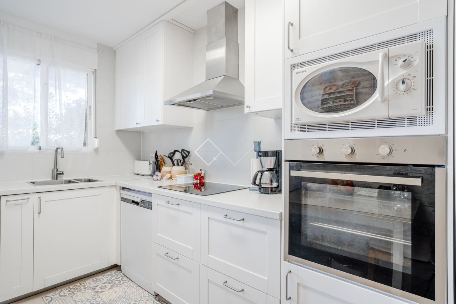 4 soveværelse Lejlighed til salg i Arenal med swimmingpool garage - € 680.000 (Ref: 9282723)