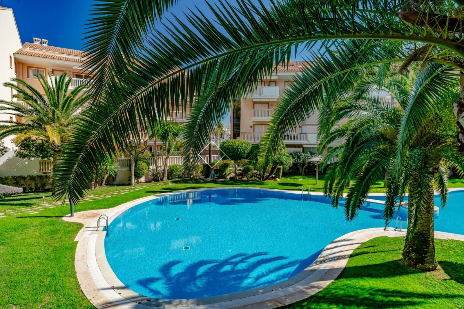 4 soveværelse Lejlighed til salg i Arenal med swimmingpool garage - € 680.000 (Ref: 9282723)