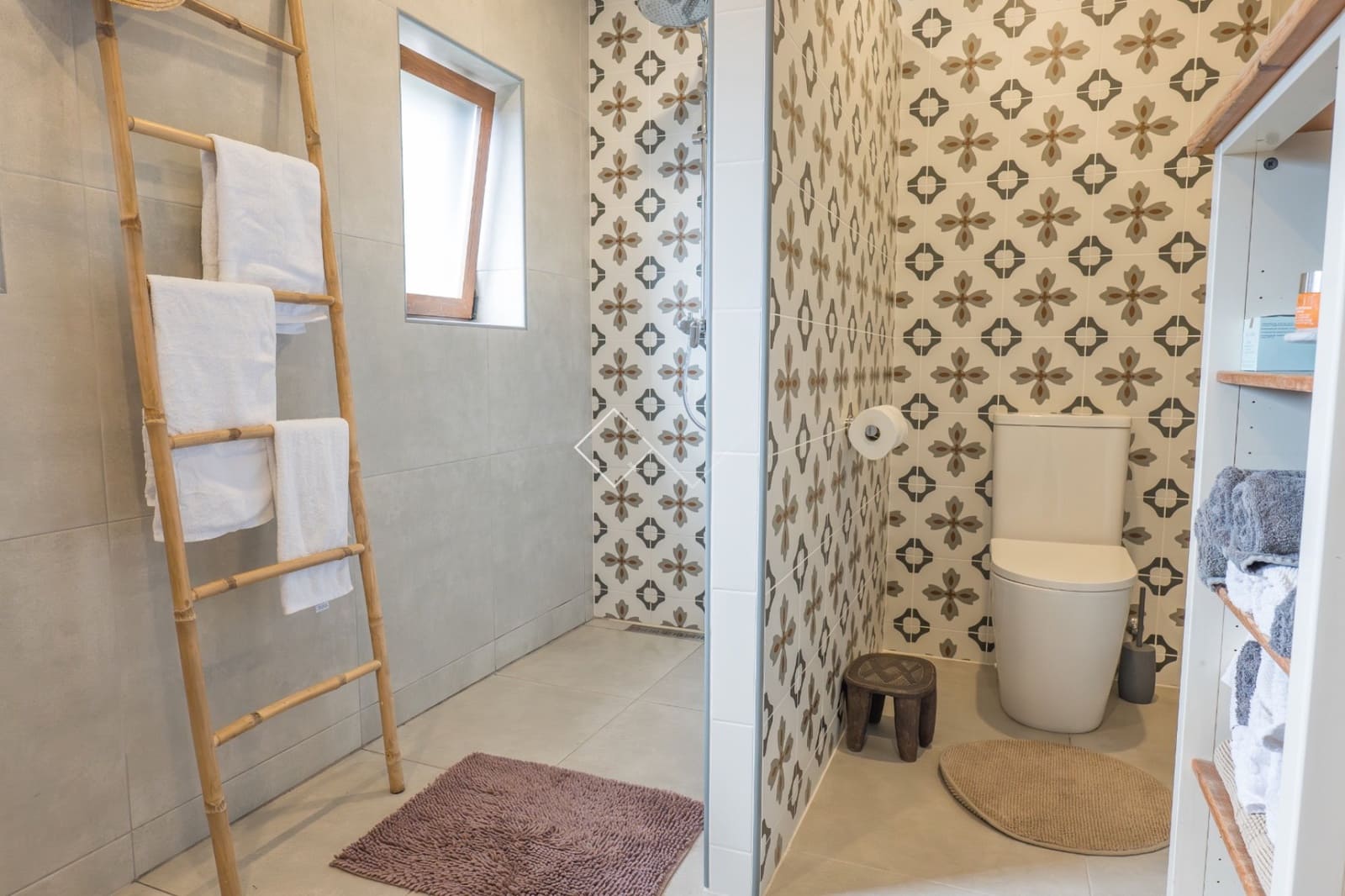 5 sypialnia Willa na sprzedaż w Montemar z basenem garażem - 1 050 000 € (Ref: 9363311)