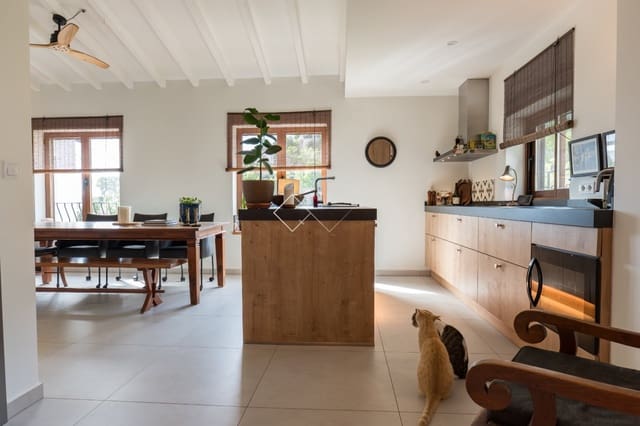 5 sypialnia Willa na sprzedaż w Montemar, Benissa z basenem garażem - 1 050 000 € (Ref: 9363311)