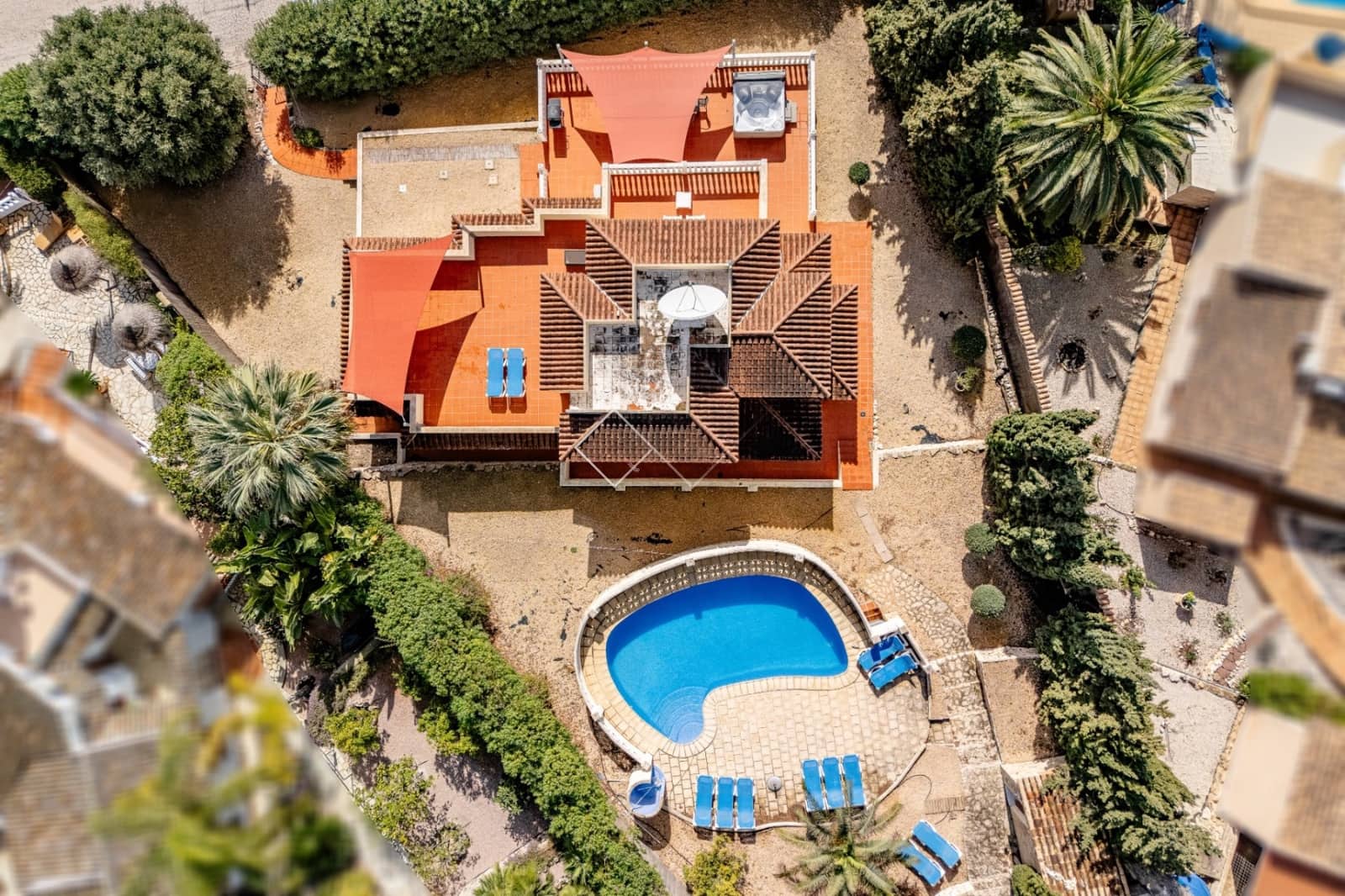 6 soveværelse Villa til salg i Moraira med swimmingpool garage - € 899.000 (Ref: 9416113)
