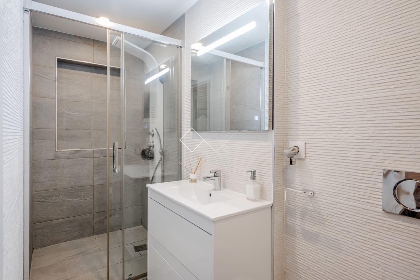 5 soveværelse Villa til salg i Benissa med swimmingpool garage - € 3.850.000 (Ref: 9511128)