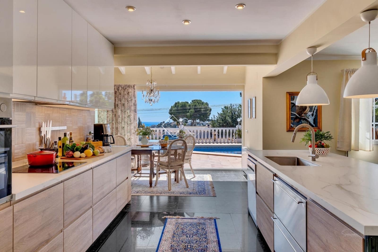 4 makuuhuone Huvila myytävänä paikassa Moraira mukana uima-altaan 
autotalli - 1 190 000 € (Ref: 9587912)