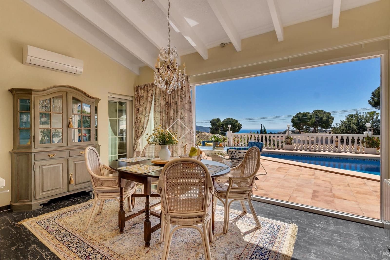 4 makuuhuone Huvila myytävänä paikassa Moraira mukana uima-altaan 
autotalli - 1 190 000 € (Ref: 9587912)