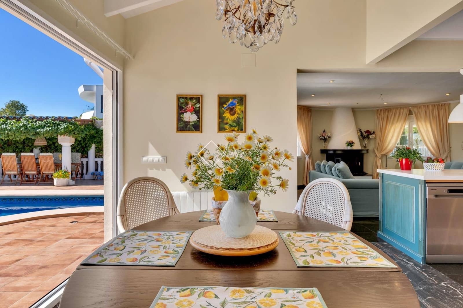 4 makuuhuone Huvila myytävänä paikassa Moraira mukana uima-altaan 
autotalli - 1 190 000 € (Ref: 9587912)