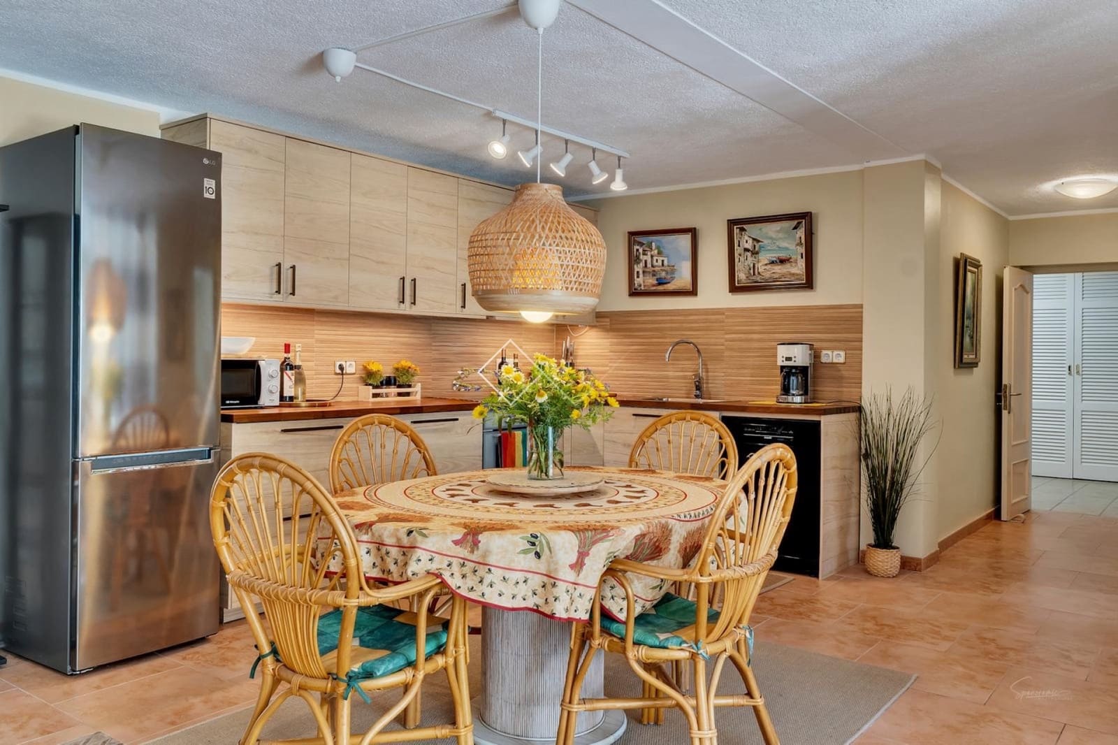 4 makuuhuone Huvila myytävänä paikassa Moraira mukana uima-altaan 
autotalli - 1 190 000 € (Ref: 9587912)