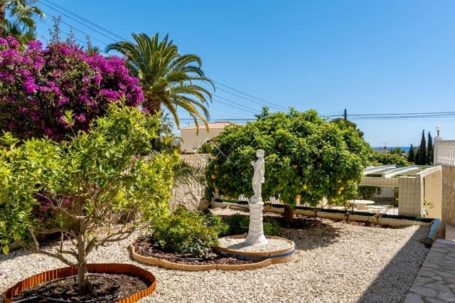 4 makuuhuone Huvila myytävänä paikassa Moraira, Teulada-Moraira mukana uima-altaan 
autotalli - 1 190 000 € (Ref: 9587912)