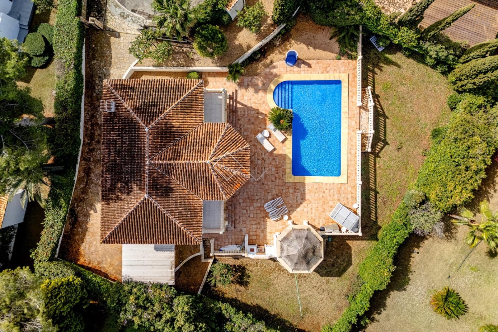 4 quarto Moradia para venda em Javea / Xabia com piscina garagem - 1 125 000 € (Ref: 9806756)