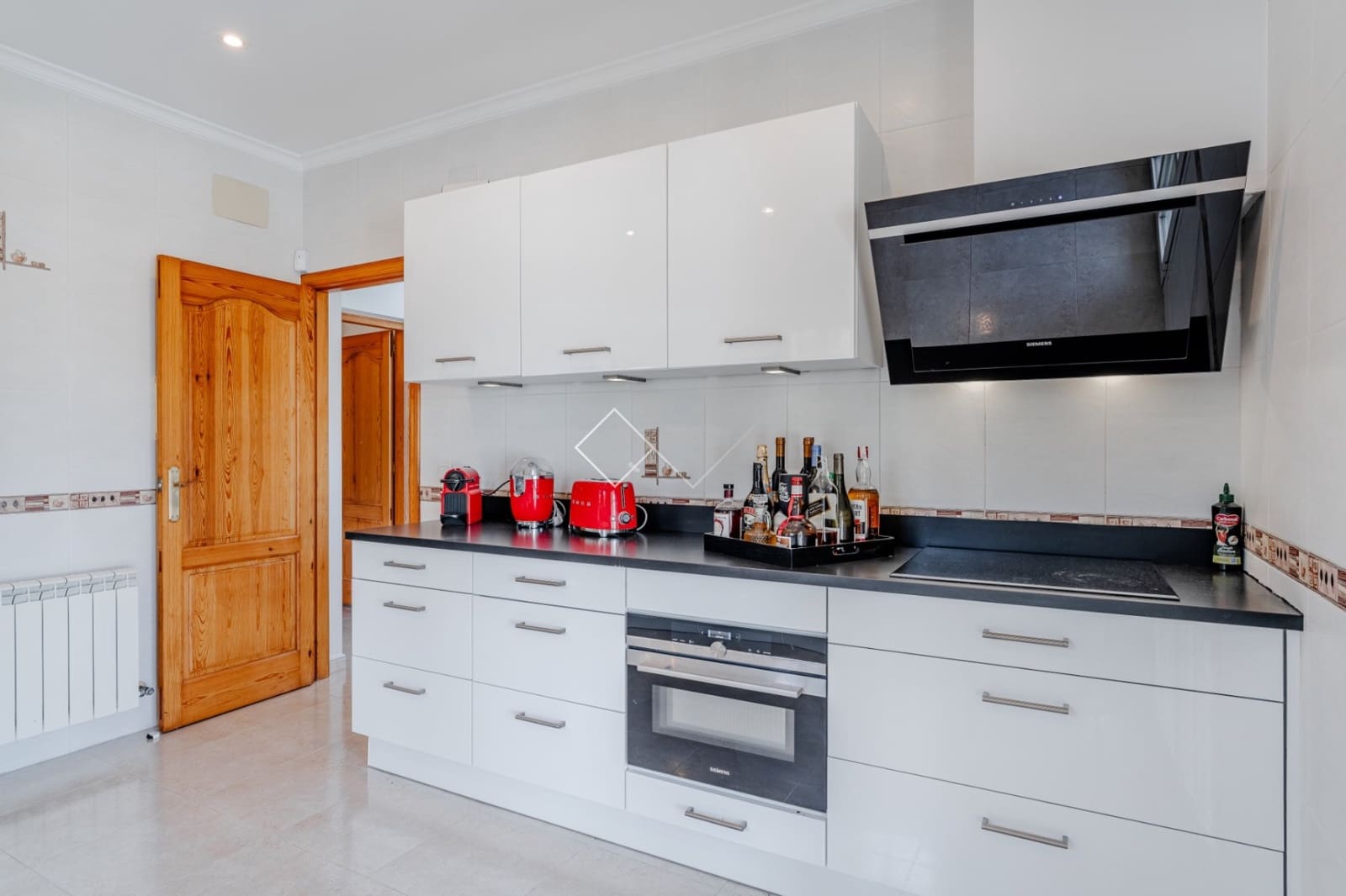 4 quarto Moradia para venda em Javea / Xabia com piscina garagem - 1 125 000 € (Ref: 9806756)