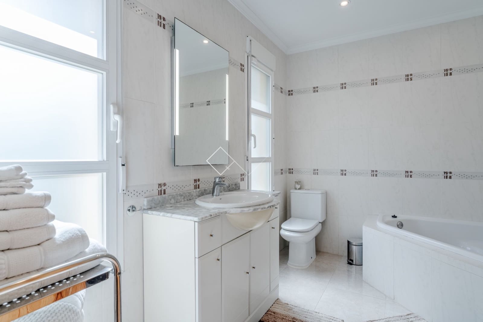 4 quarto Moradia para venda em Javea / Xabia com piscina garagem - 1 125 000 € (Ref: 9806756)