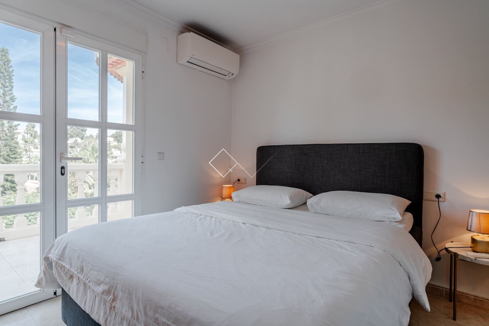 4 quarto Moradia para venda em Javea / Xabia com piscina garagem - 1 125 000 € (Ref: 9806756)