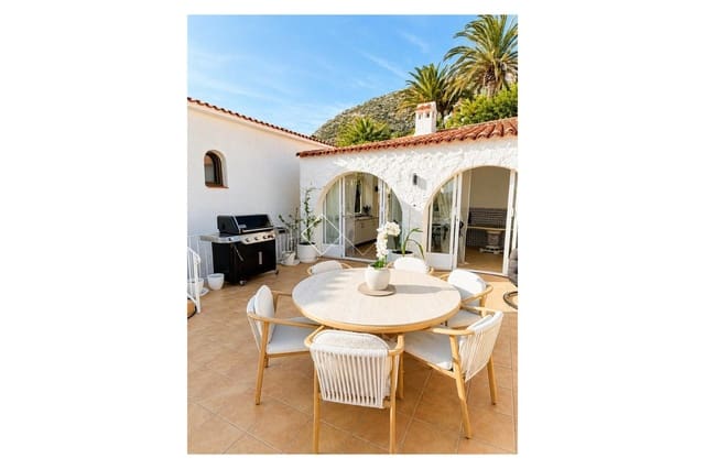 Chalet de 6 habitaciones en Maryvilla, Calpe / Calp en venta con piscina garaje - 960.000 € (Ref: 9889421)