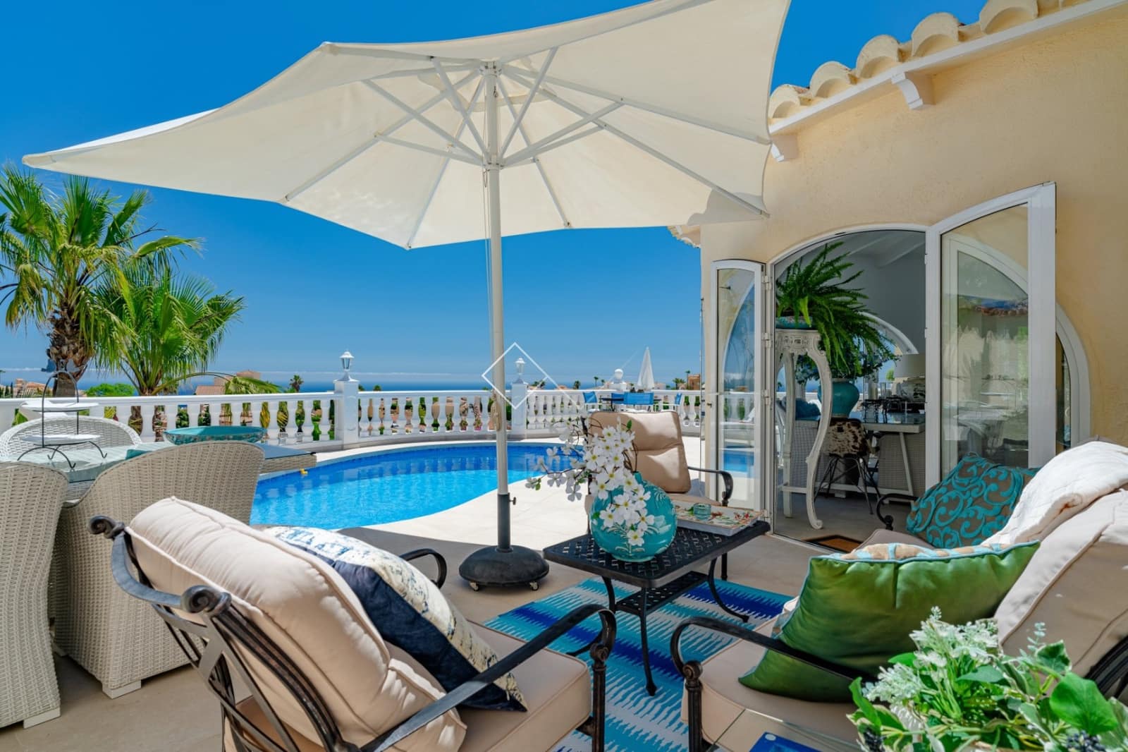 3 bedroom Villa for sale in Cumbre del Sol with pool garage - € 750,000 (Ref: 9925063)