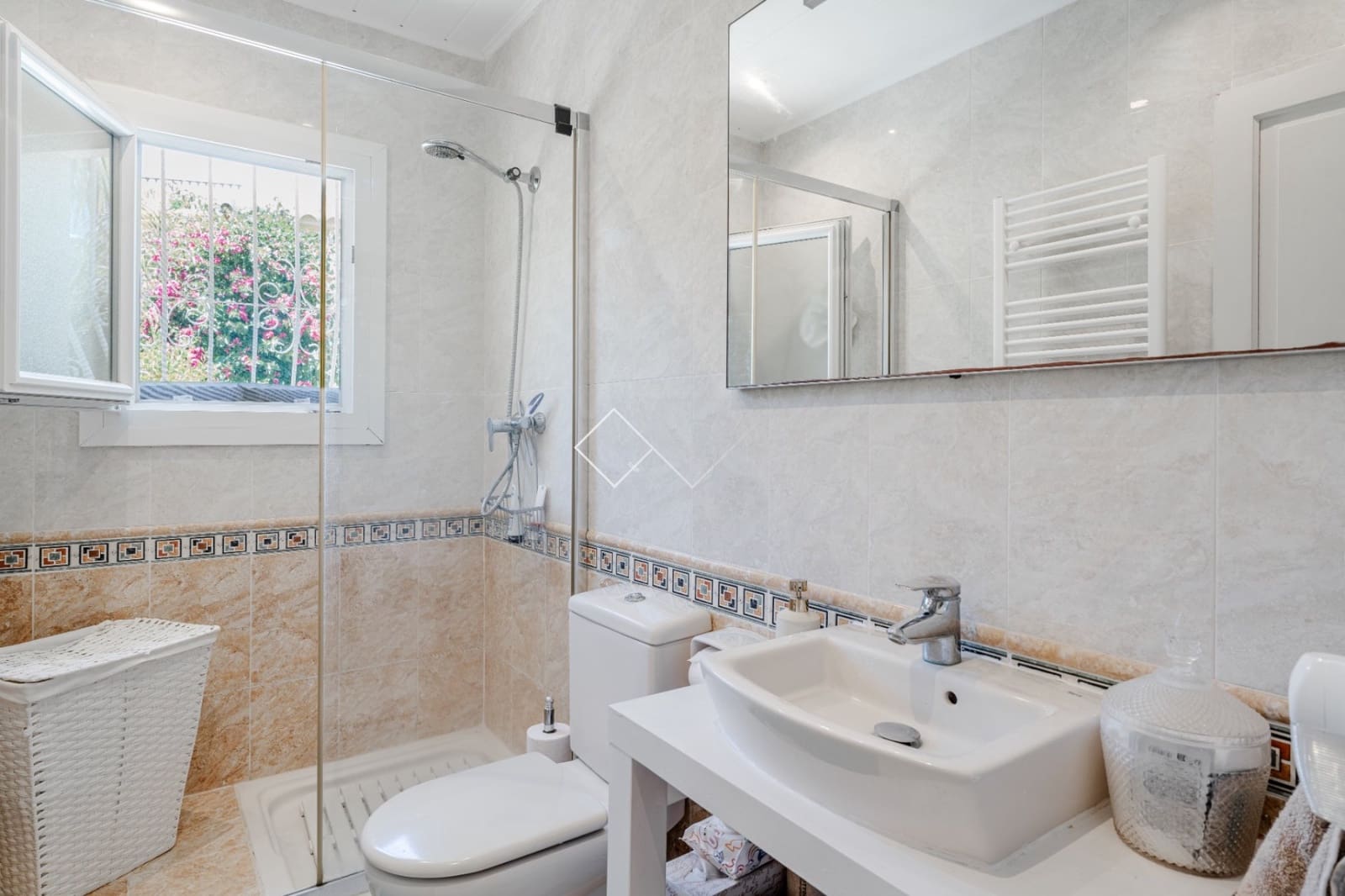 3 bedroom Villa for sale in Cumbre del Sol with pool garage - € 750,000 (Ref: 9925063)