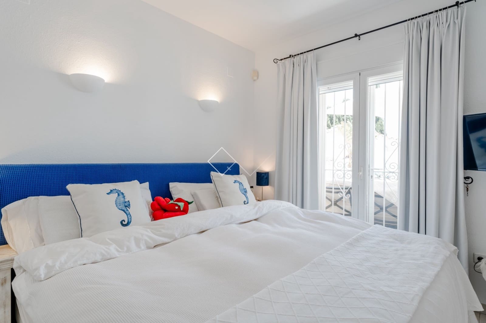 3 bedroom Villa for sale in Cumbre del Sol with pool garage - € 750,000 (Ref: 9925063)