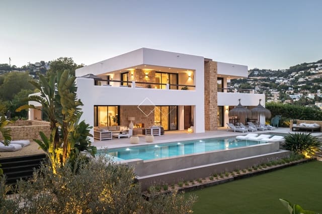 Chalet de 6 habitaciones en Moraira, Teulada-Moraira en venta con piscina garaje - 3.995.000 € (Ref: 9981328)