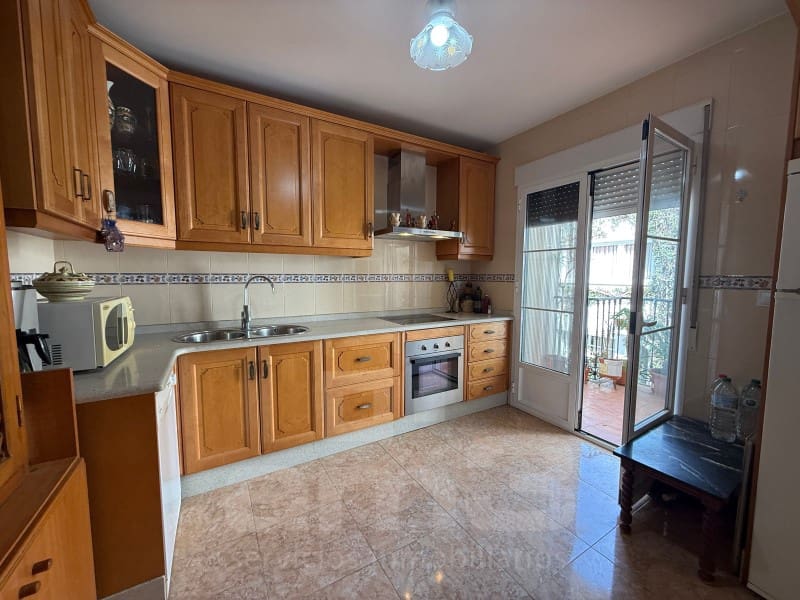 3 slaapkamer Flat te koop in Vera met garage - € 225.000 (Ref: 10005351)