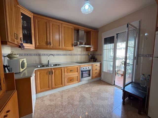 3 slaapkamer Flat te koop in Vera Ciudad, Vera met garage - € 225.000 (Ref: 10005351)